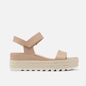 Sorel cameron flatform sandal
